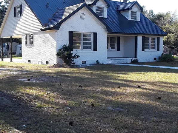 813 Saint Ann St., Mullins, SC 29574