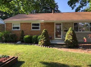 102 Robinson Dr, Lawrenceburg, IN 47025