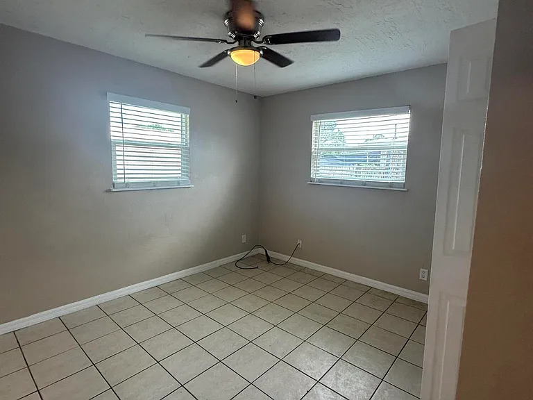 660 Belvedere Rd NW — Photo 11