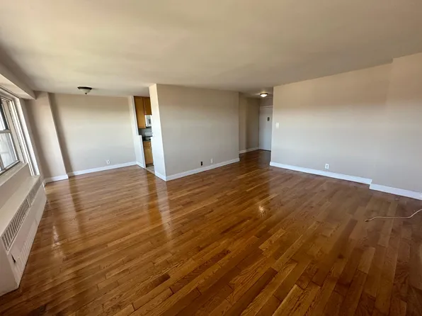 (undisclosed Address), Yonkers, NY 10701