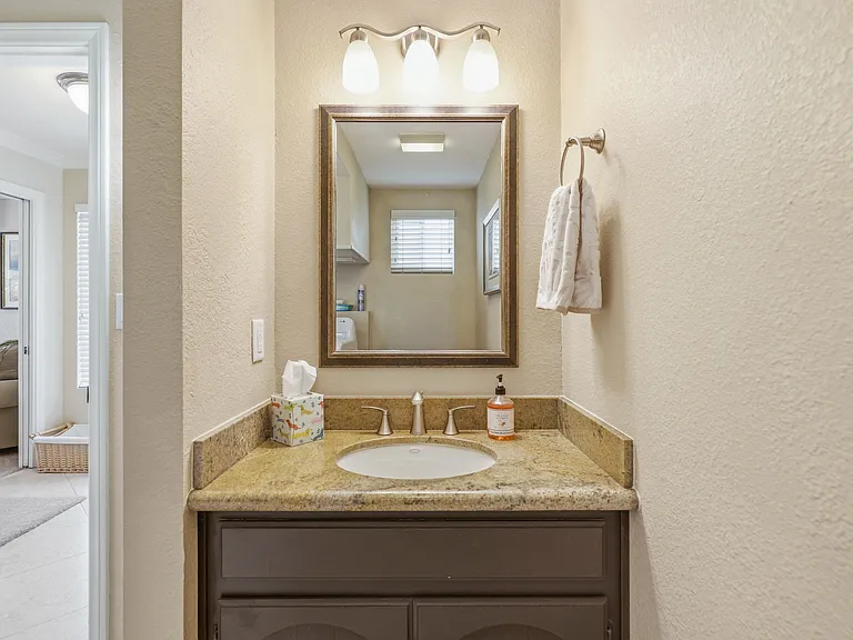Powder room
