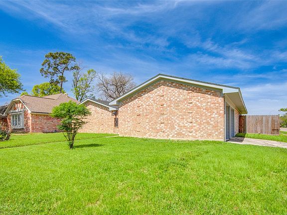 2nd image of 13747 Rampchester Ln