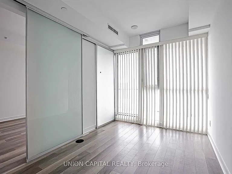 290 Adelaide St W #2406 — Photo 5