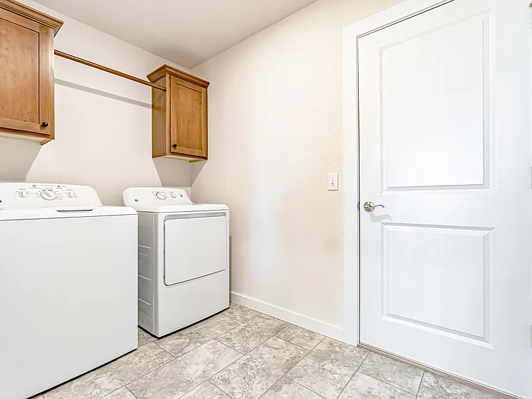 219 S Geranium Ln — Photo 13