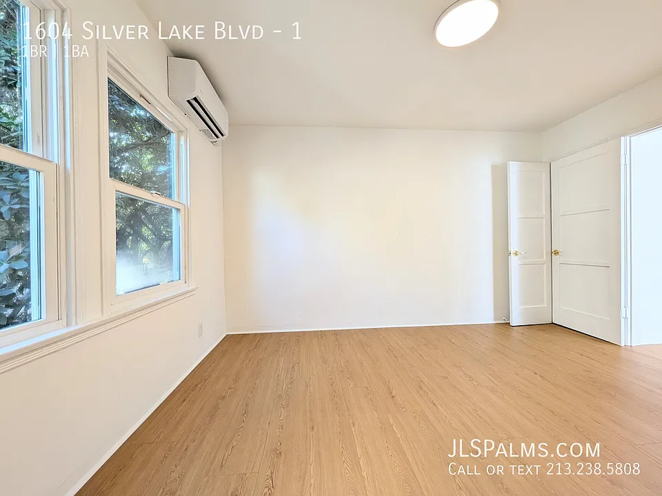 1604 Silver Lake Blvd #1