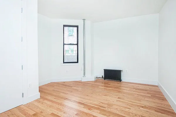 Rented by Bohemia Realty Group | media 35