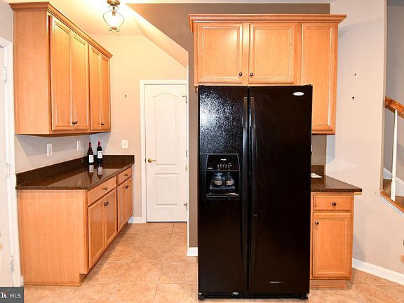 5th image of 14472 Village High St #149