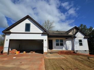 2207 Melvin Hill Rd, Campobello, SC 29323