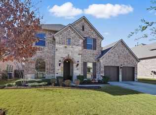907 Highpoint Way, Roanoke, TX 76262
