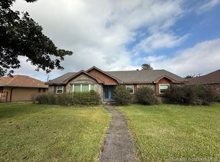 1919 23rd St, Lake Charles, LA 70601