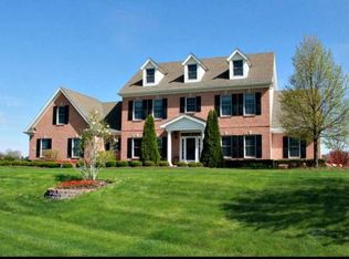 816 Carolyn Ct, Elburn, IL 60119
