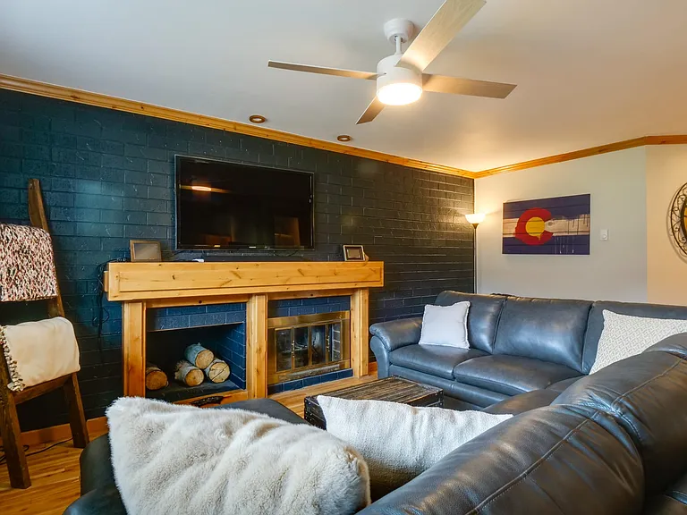 Columbine Cir — Photo 18