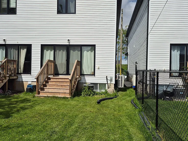253 Dain Ave #BASEMENT — Photo 14
