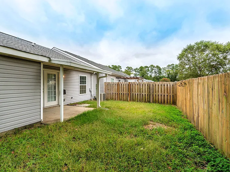 7010 Antilles Dr — Photo 35