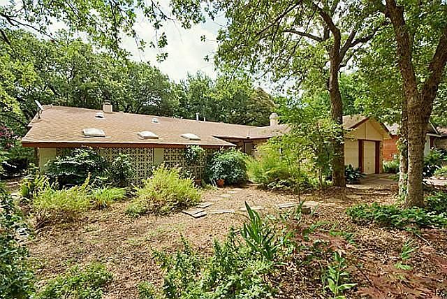 1st image of 2906 Friendswood Dr