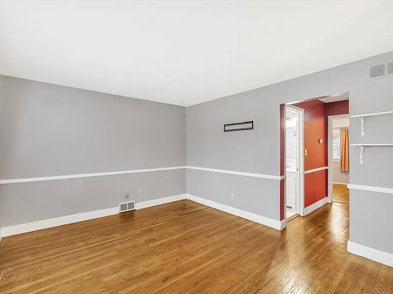 978 Panorama Dr — Photo 18