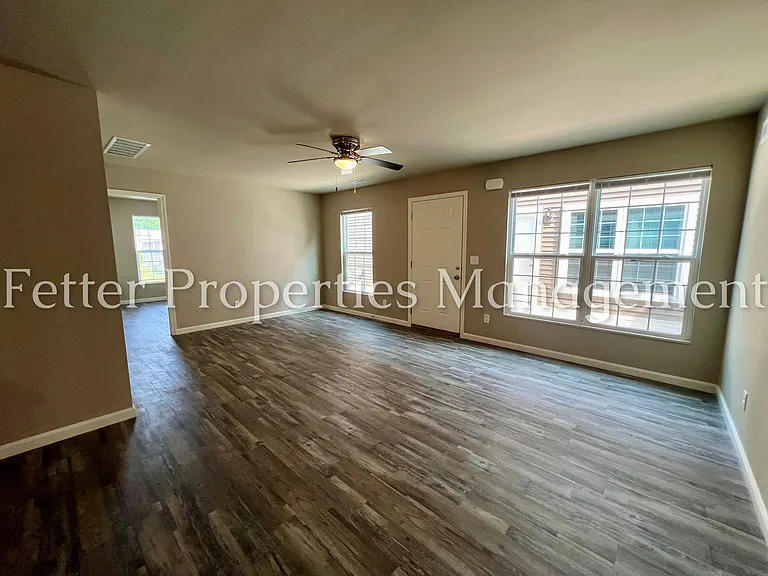 5248 Canyon Cir #C — Photo 3