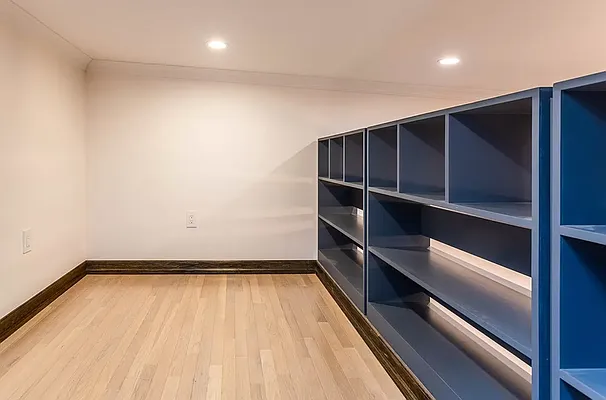 Rented by REAL New York | media 11