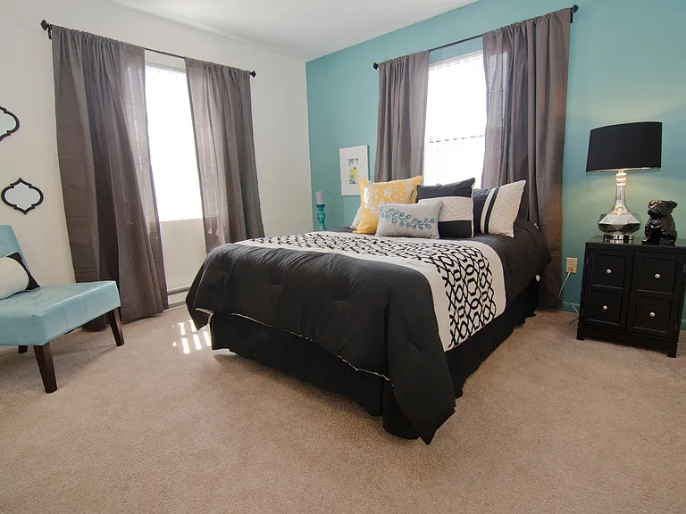 Woodbrook Village — Photo 12