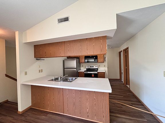 4th image of 2247 Tallgrass Ct #2