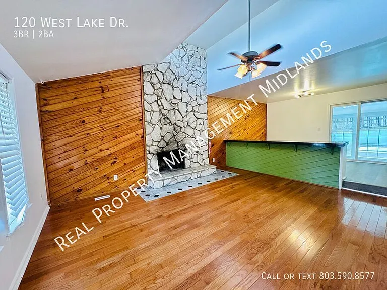 120 W Lake Dr — Photo 2