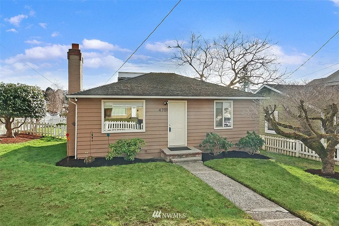 4701 SW Hudson Street photo 1