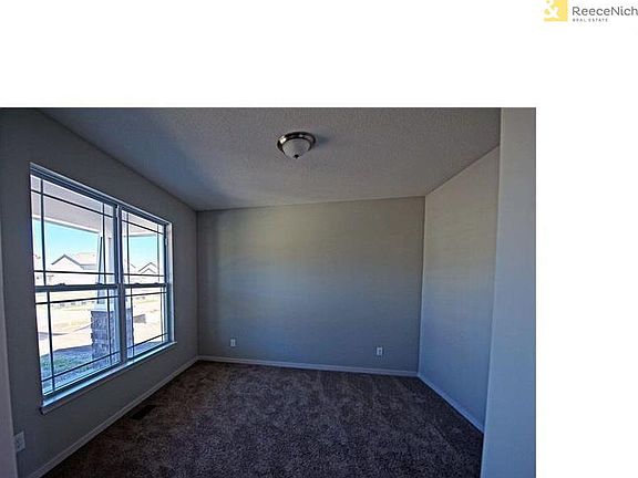 4th image of 657 S Canyon Dr