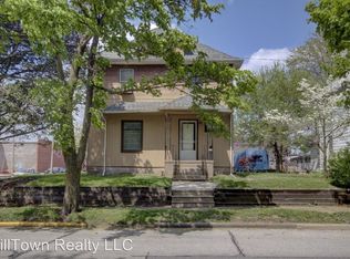 2403 5th Ave, Moline, IL 61265