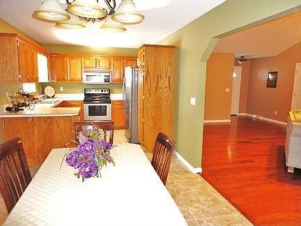 2nd image of 10935 Schiebel Dr
