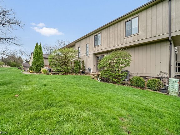 2nd image of 7390 Creekwood Dr #10D