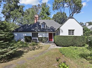 11 Bobolink Rd, Yonkers, NY 10701