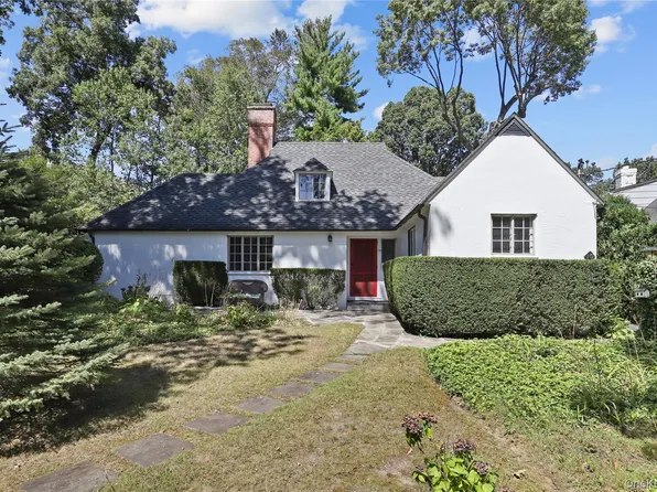 11 aka 15 Bobolink Road, Yonkers, NY 10701