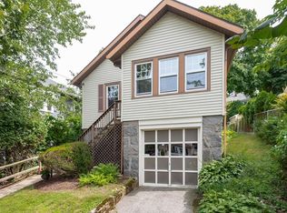 18 Oval Rd, Quincy, MA 02170