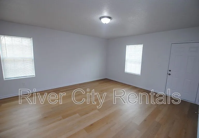 5625 Overlook Dr E — Photo 12