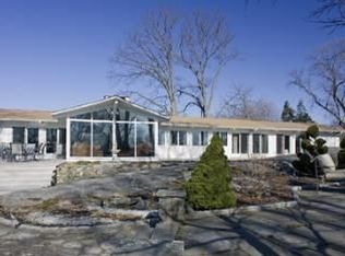 61 Premium Point, New Rochelle, NY 10801