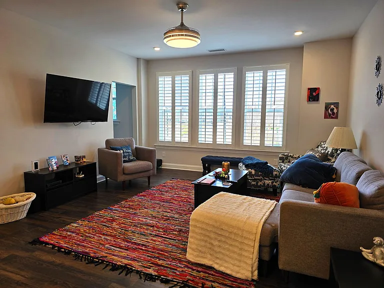 1207 Falling Rock Pl — Photo 2