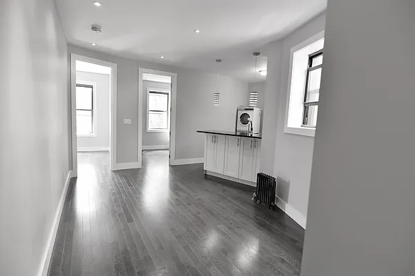 Rented by Zuz Realty | media 45