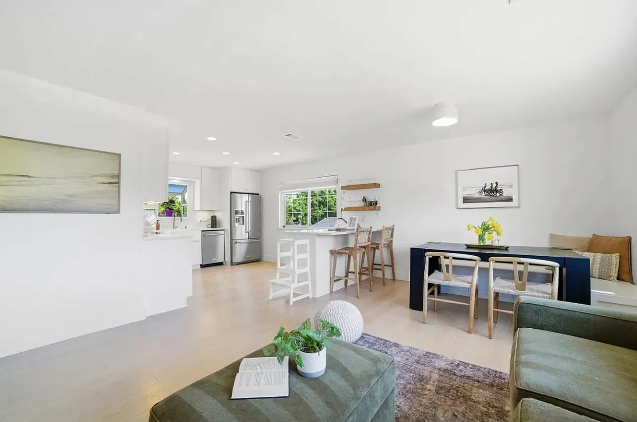 4 bed, 1910 sqft, $7,000 — Photo 3