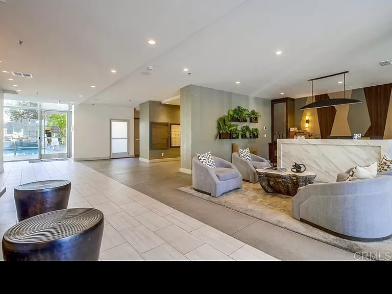 889 Date St — Photo 10