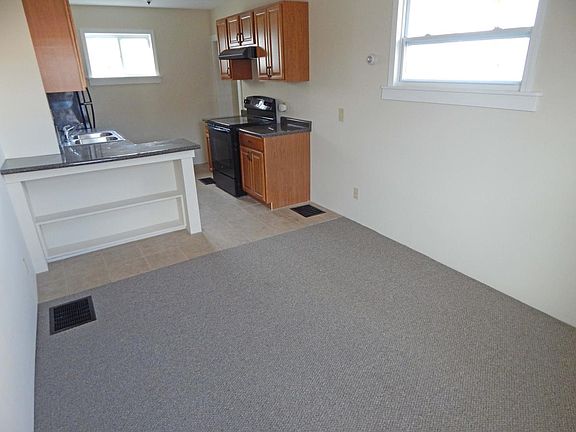 Living Room /Kitchen