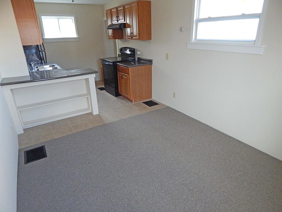 Living Room /Kitchen