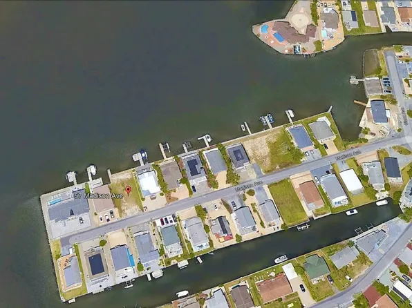 57 Madison Ave, Fenwick Island, DE 19944