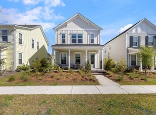 680 Blueway Ave, Summerville, SC 29486