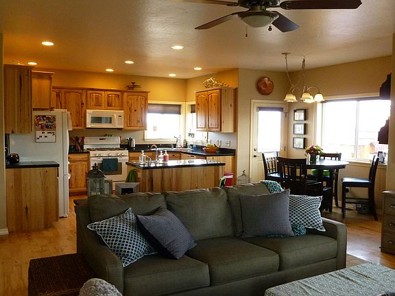 2nd image of 6652 Patton Ct
