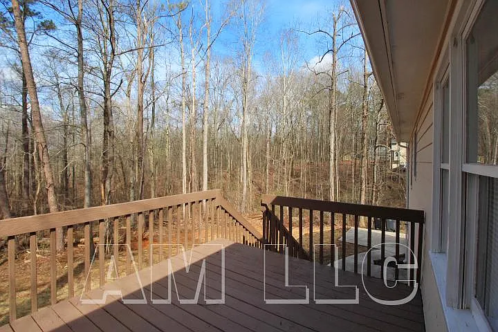 401 Oak Landing Cir — Photo 8