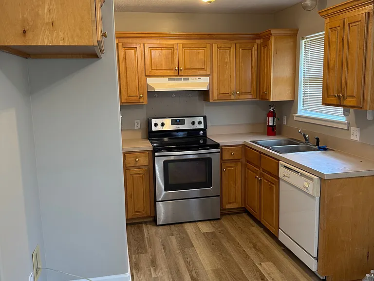 107 E End Ave #3 — Photo 8