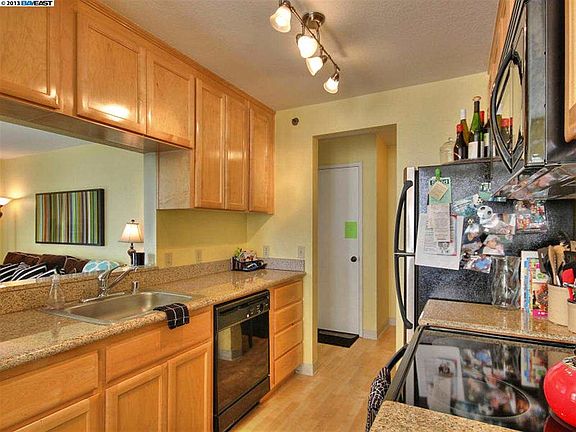 4th image of 669 Dartmore Ln APT 253
