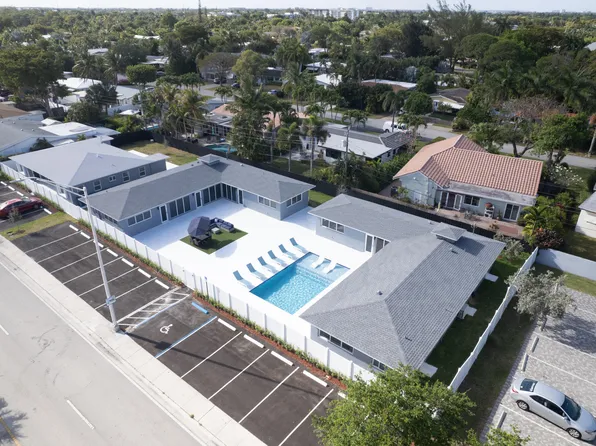 2017 NE 26th Street, Wilton Manors, FL 33305