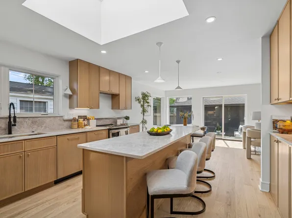 235 S Stanwood Rd, Columbus, OH 43209