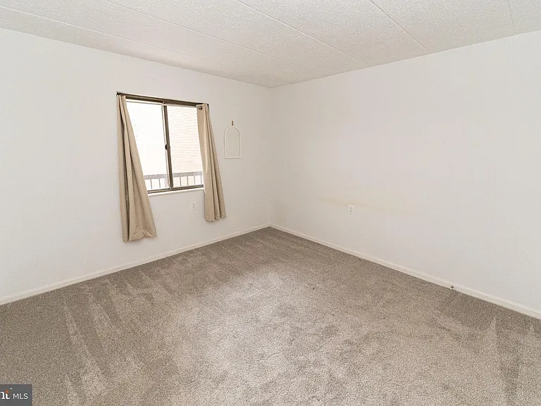 227 Canal Park Dr #206 — Photo 39